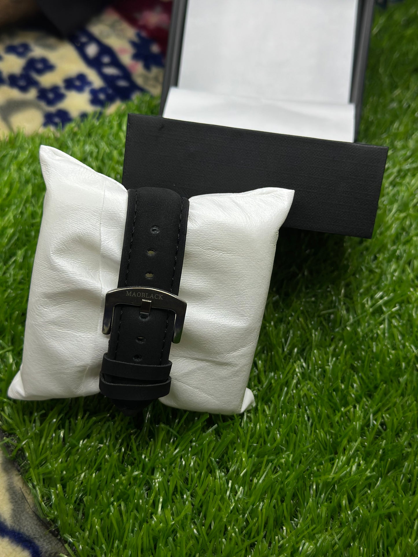 π°οΈ Mao Black Edition β Classic Analog Watch with Leather Strap