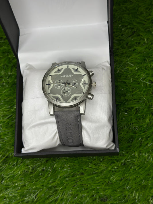 🕰️ Mao Black Edition – Classic Analog Watch with Leather Strap